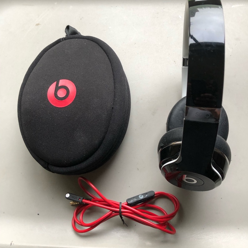 Beats by Dre Solo Wired Headphones